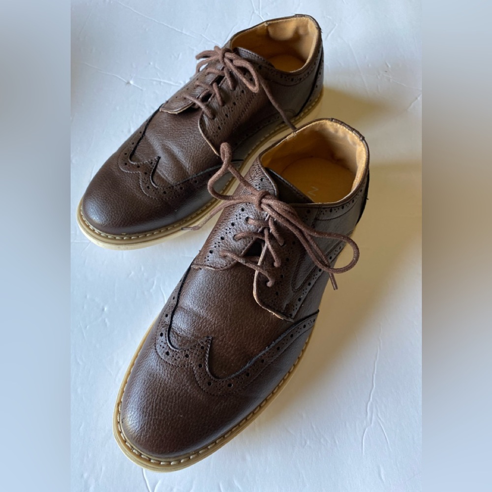 Nautica - Mens Wingdeck Oxford brown dress lace shoes w/rubber soles. Size: 7.5